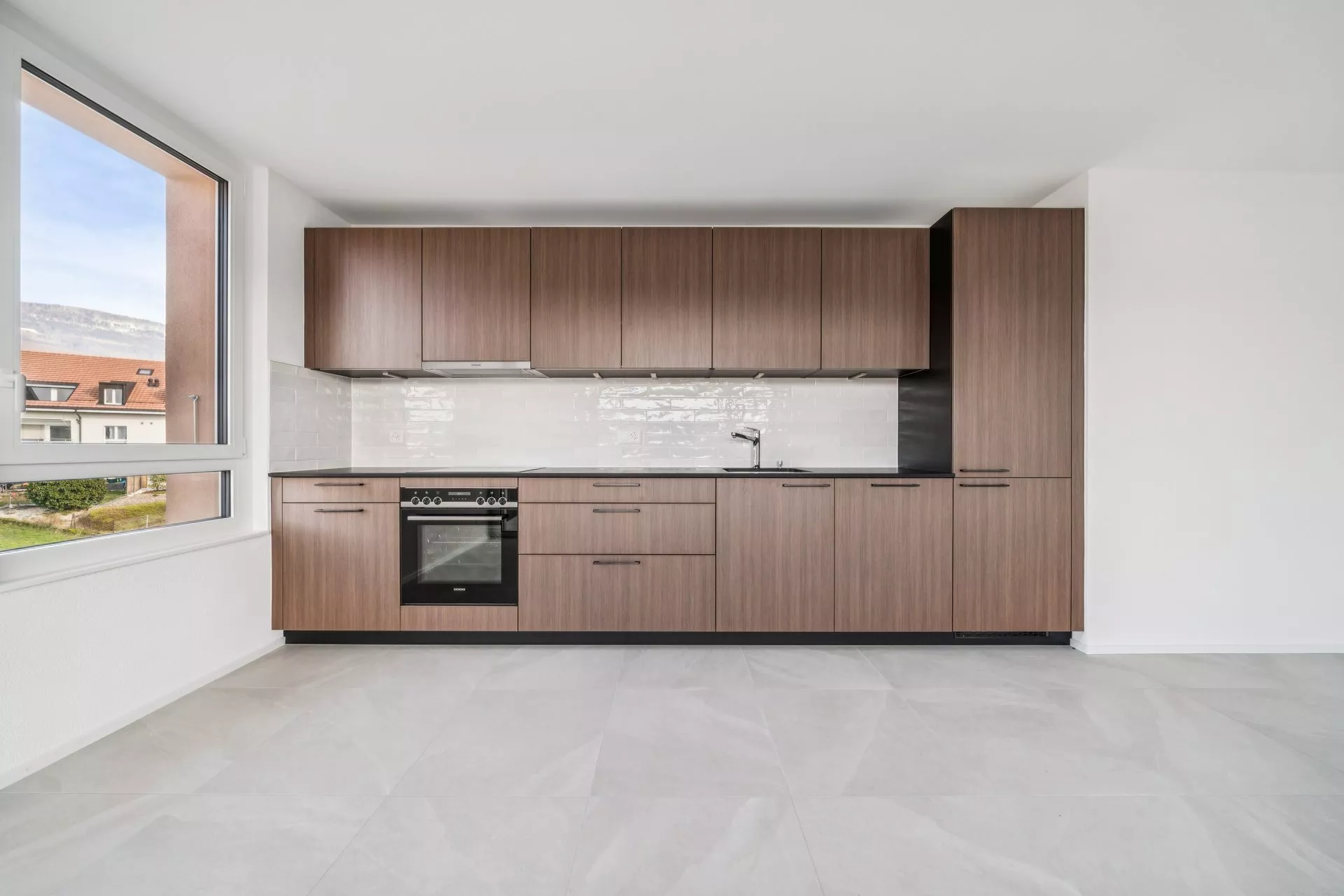 backbone_592614-A_025_WEB